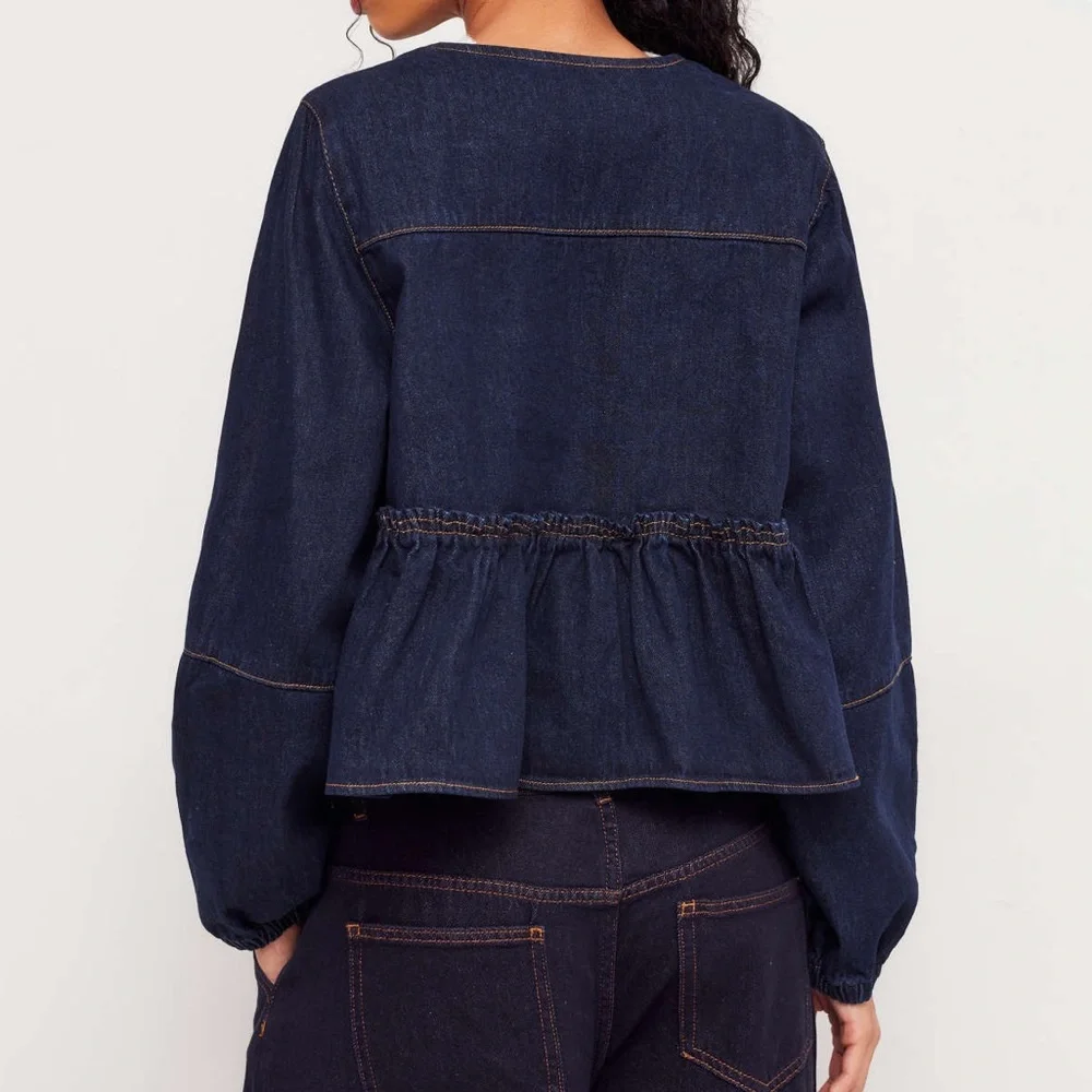 NEW WITHOUT TAGS Cider Dark Denim Blouse with Tie Details Size Small - Picture 2 of 6